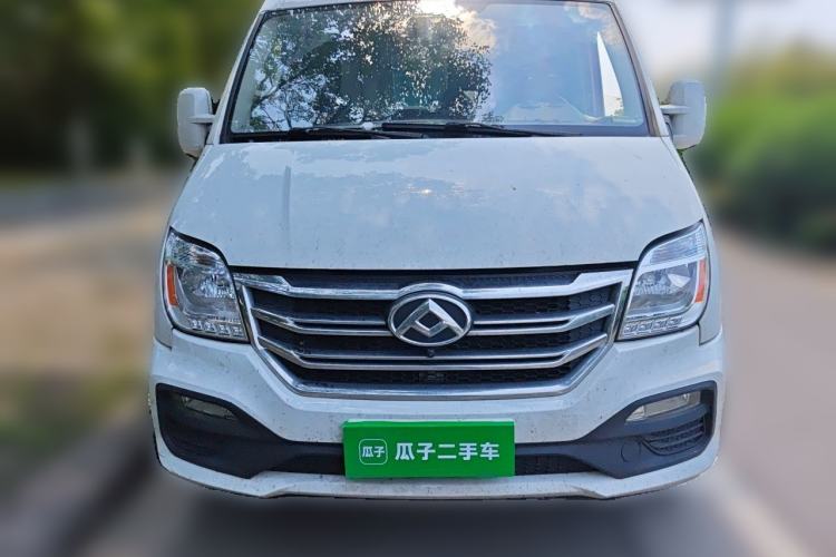 Used SAIC MAXUS Xintu V80 2021 2.0T PLUS AMT All-in-One King Long Wheelbase Mid-Roof Design—6/7/8/9-Seater Front