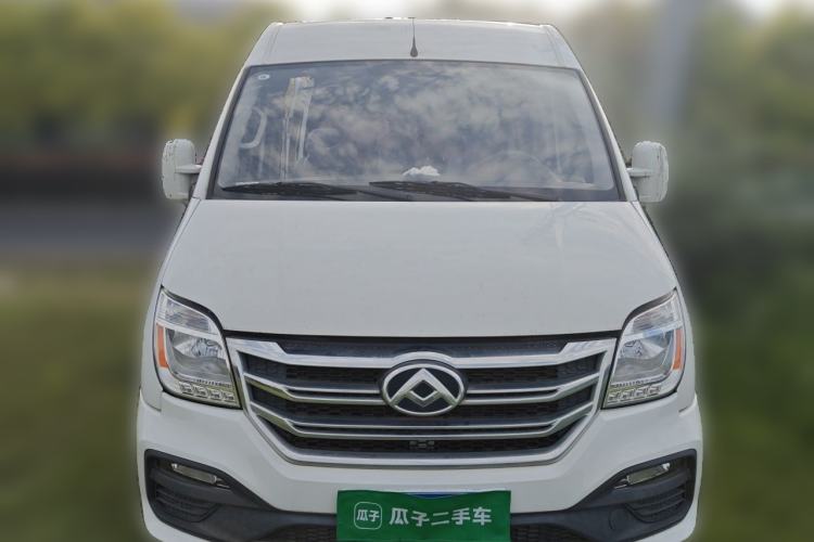 Used SAIC MAXUS Xintu V80 2021 2.0T PLUS Manual All-Around King Long Wheelbase Mid-Roof Variant with 6/7/8/9 Seats Front