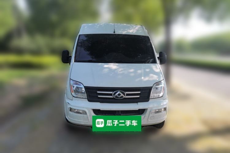 Used SAIC MAXUS Xintu V80 2021 2.0T Manual Classic Aoyuntong Long Wheelbase Mid-Roof 6/7/8/9-Seater Front