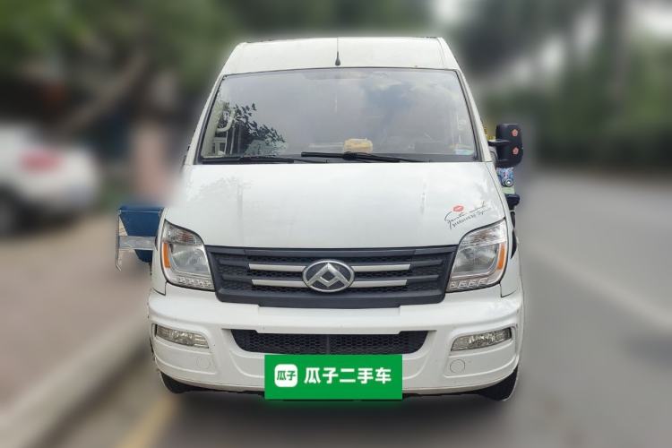 Used SAIC MAXUS Xintu V80 2021 2.0T Manual Classic Aoyuntong 127 PS Mid-axle Mid-roof 6/7/8/9-Seater Front