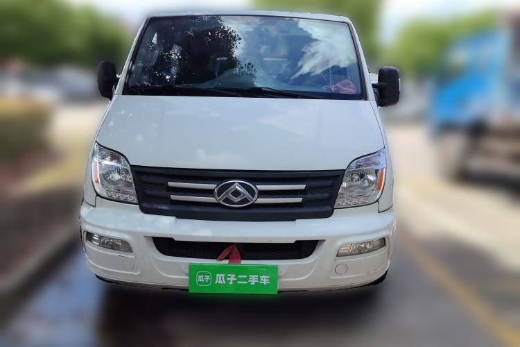 Used SAIC MAXUS Xintu V80 2021 2.0T City Distribution King 10th Anniversary Edition Front