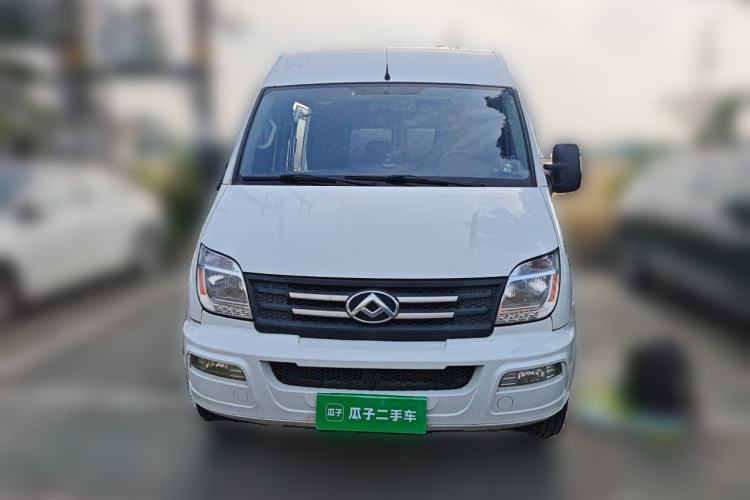 Used SAIC MAXUS Xintu V80 2021 2.0T Manual Classic Aoyuntong 127 PS Mid-axle Mid-roof 6/7/8/9-Seater Front
