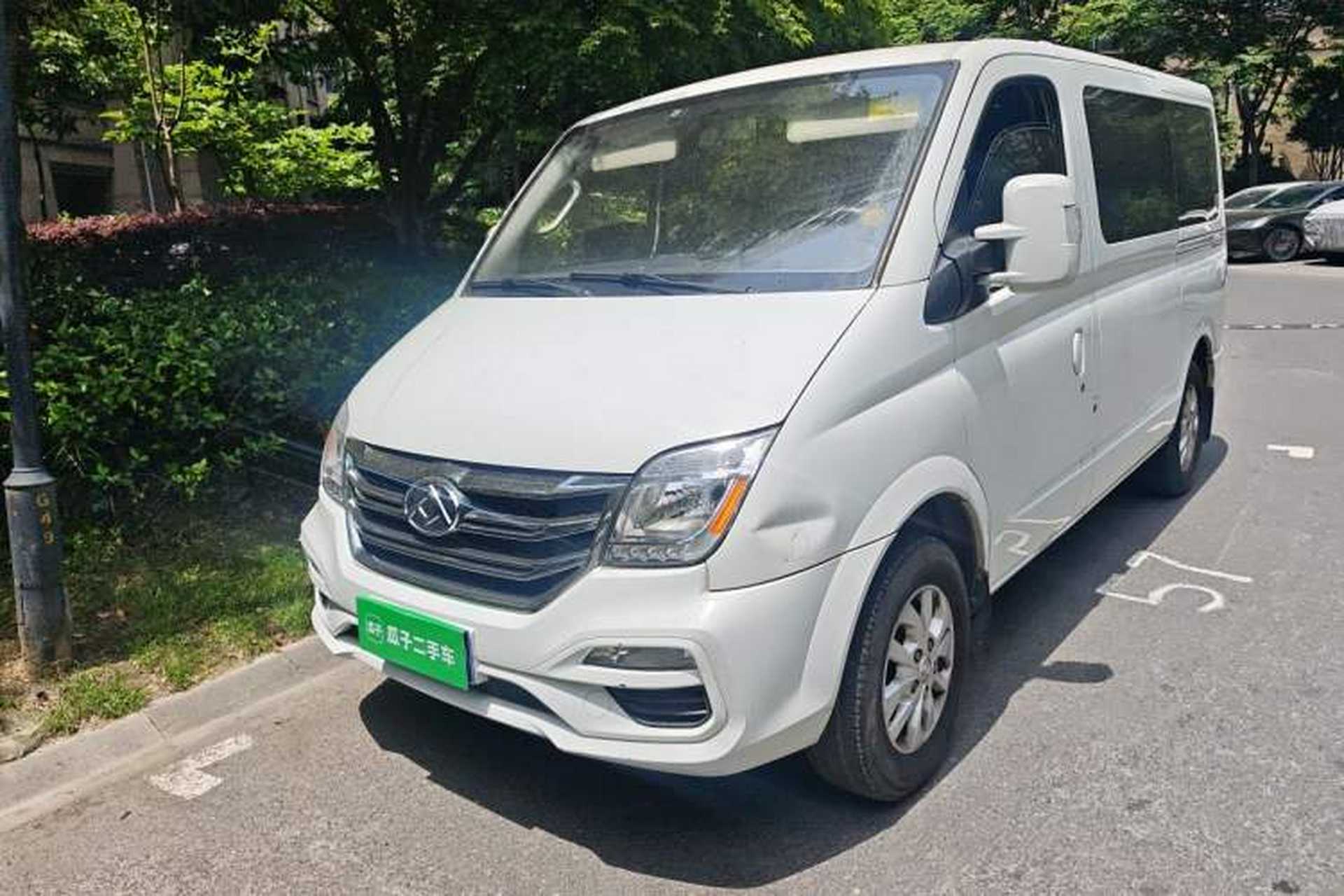 Used SAIC MAXUS Xintu V80 2021 2.0T Manual Classic Aoyuntong Short Wheelbase Ultra-Low Roof 5/6-Seater Front Left 45 Deg