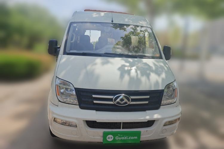 Used SAIC MAXUS Xintu V80 2021 2.0T Manual Classic Aoyuntong Long Wheelbase Mid-Roof 6/7/8/9-Seater Front