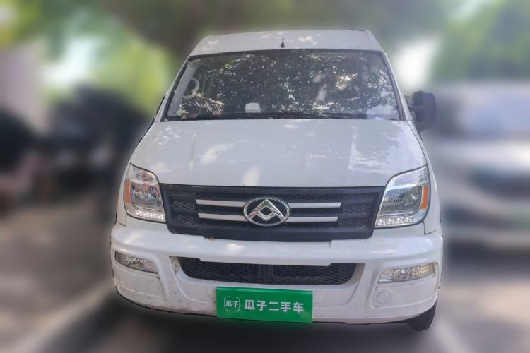 Used SAIC MAXUS Xintu V80 2021 2.0T Manual Classic Aoyuntong 127 PS Mid-axle Mid-roof 6/7/8/9-Seater Front