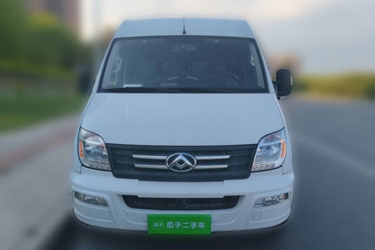 Used SAIC MAXUS Xintu V80 2021 2.0T Manual Classic Aoyuntong Short Wheelbase Mid-Roof 5/6-Seater Front