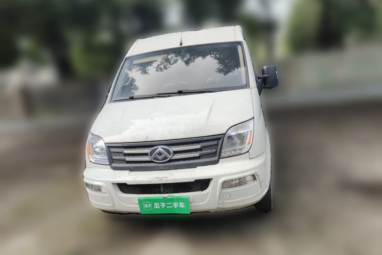 Used SAIC MAXUS Xintu V80 2021 2.0T Manual Classic Aoyuntong Long Wheelbase Mid-Roof 6/7/8/9-Seater Front