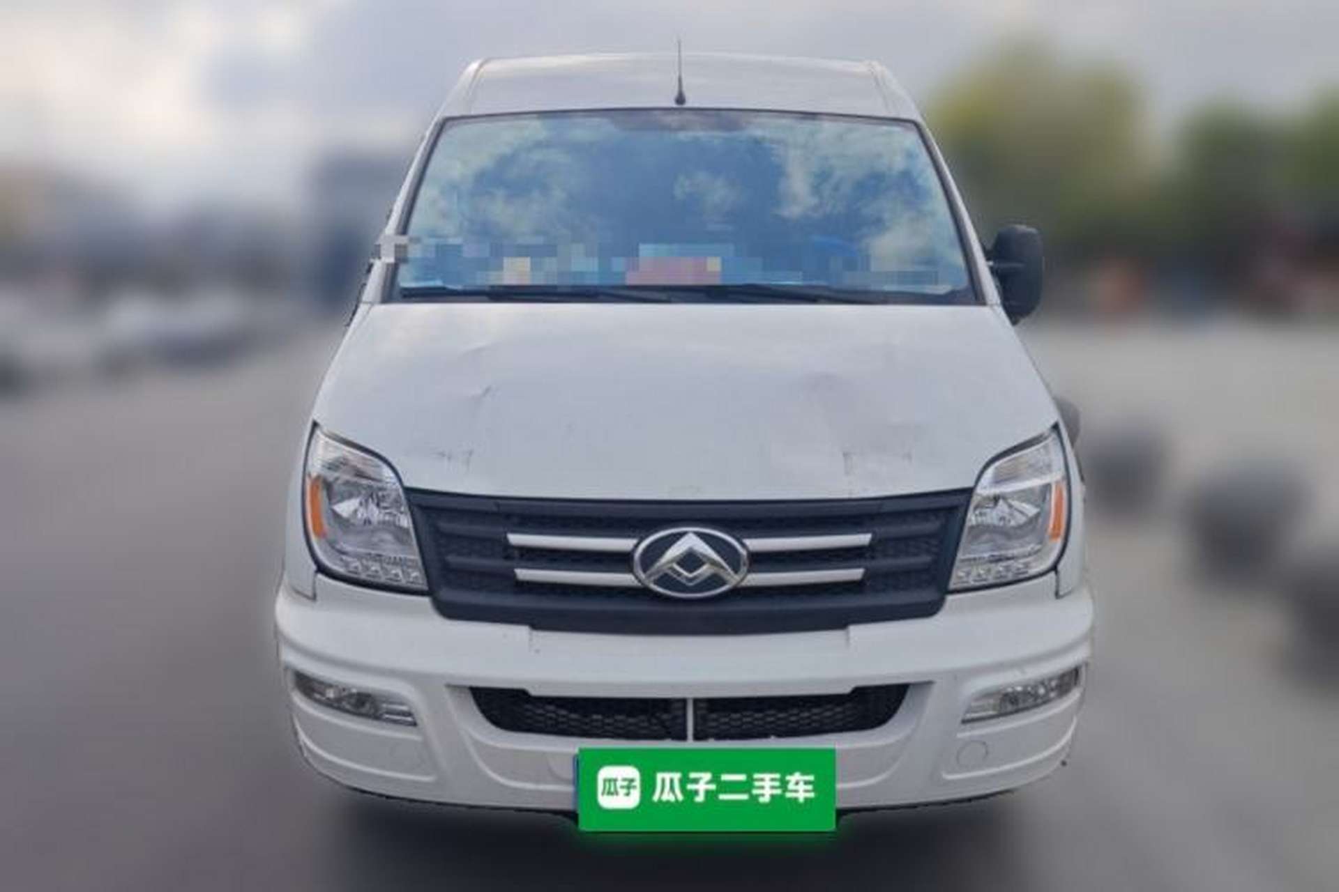 Used SAIC MAXUS Xintu V80 2021 2.0T AMT Classic Aoyuntong Short Wheelbase Mid-Roof 5/6-Seater Front