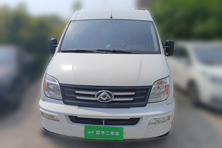 Used SAIC MAXUS Xintu V80 2021 2.0T Manual Classic Aoyuntong 127 PS Mid-axle Mid-roof 6/7/8/9-Seater Front