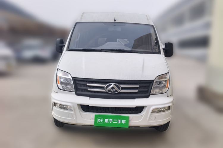 Used SAIC MAXUS Xintu V80 2021 2.0T AMT Classic Aoyuntong Short Wheelbase Mid-Roof 5/6-Seater Front