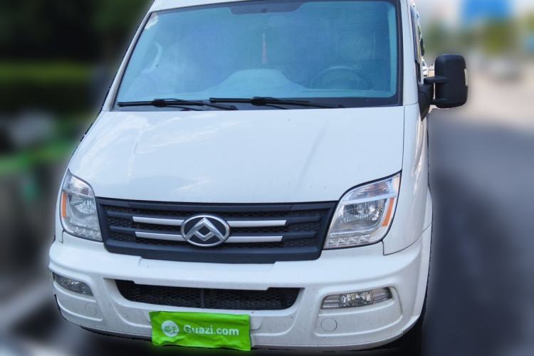 Used SAIC MAXUS Xintu V80 2021 2.0T Manual Classic Aoyuntong Short Wheelbase Mid-Roof 5/6-Seater Front