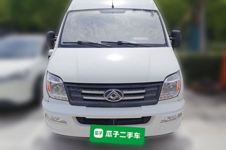 Used SAIC MAXUS Xintu V80 2021 2.0T Manual Classic Aoyuntong 127 PS Mid-axle Mid-roof 6/7/8/9-Seater Front
