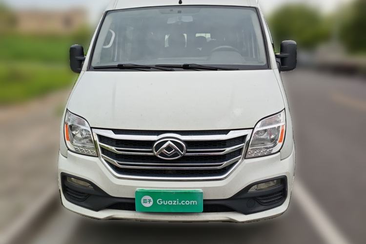 Used SAIC MAXUS Xintu V80 2021 2.0T PLUS Manual All-Around King Long Wheelbase Mid-Roof Variant with 6/7/8/9 Seats Front