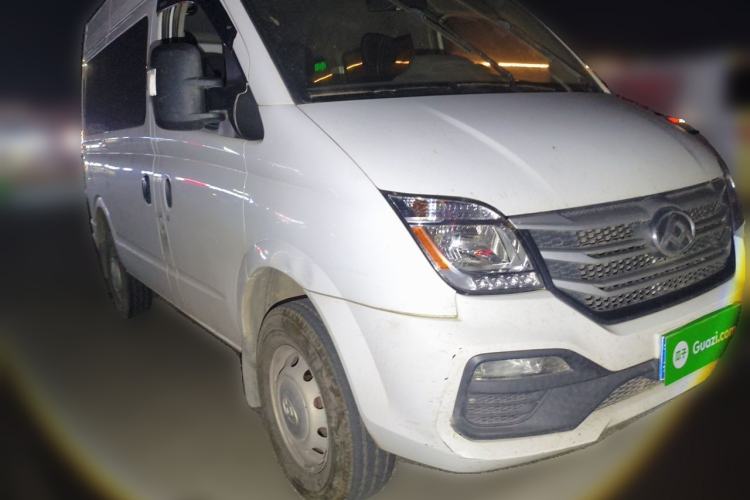 Used SAIC MAXUS Xintu V80 2021 2.0T Manual Classic Aoyuntong Short Wheelbase Mid-Roof 5/6-Seater Front Right 45 Deg