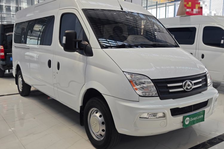 Used SAIC MAXUS Xintu V80 2021 2.0T AMT Classic Aoyuntong Long Wheelbase Mid-Roof 6/7/8/9-Seater Front Right 45 Deg