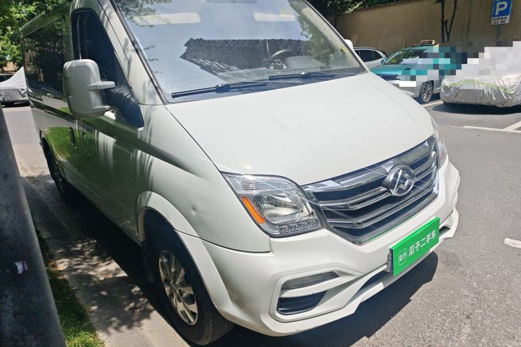 Used SAIC MAXUS Xintu V80 2021 2.0T Manual Classic Aoyuntong Short Wheelbase Ultra-Low Roof 5/6-Seater Front Right 45 Deg