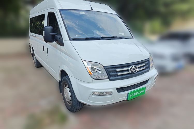 Used SAIC MAXUS Xintu V80 2021 2.0T Manual Classic Aoyuntong 127 PS Mid-axle Mid-roof 6/7/8/9-Seater Front Right 45 Deg
