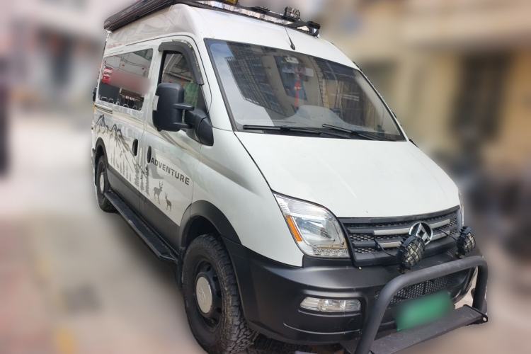 Used SAIC MAXUS Xintu V80 2021 2.0T AMT Classic Aoyuntong Short Wheelbase Mid-Roof 5/6-Seater Front Right 45 Deg