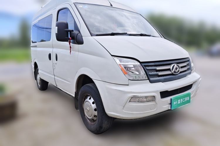 Used SAIC MAXUS Xintu V80 2021 2.0T Manual Classic Aoyuntong Short Wheelbase Mid-Roof 5/6-Seater Front Right 45 Deg