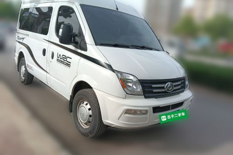 Used SAIC MAXUS Xintu V80  Front Right 45 Deg