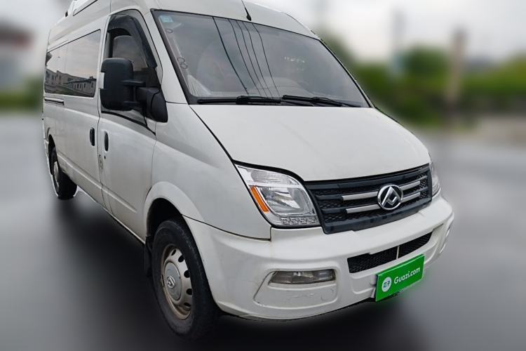 Used SAIC MAXUS Xintu V80 2021 2.0T Manual Classic Aoyuntong Long Wheelbase Mid-Roof 6/7/8/9-Seater Front Right 45 Deg