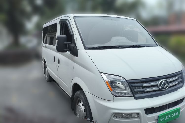 Used SAIC MAXUS Xintu V80 2021 2.0T AMT Classic Aoyuntong Short Wheelbase Ultra-Low Roof 5/6-Seater Front Right 45 Deg