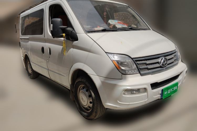 Used SAIC MAXUS Xintu V80 2021 2.0T Manual Classic Aoyuntong Short Wheelbase Ultra-Low Roof 5/6-Seater Front Right 45 Deg