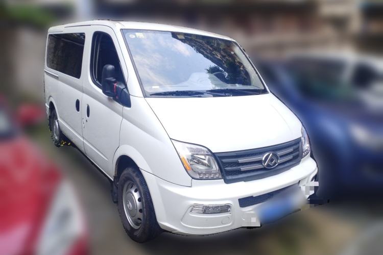 Used SAIC MAXUS Xintu V80 2021 2.0T Manual Classic Aoyuntong Short Wheelbase Ultra-Low Roof 5/6-Seater Front Right 45 Deg