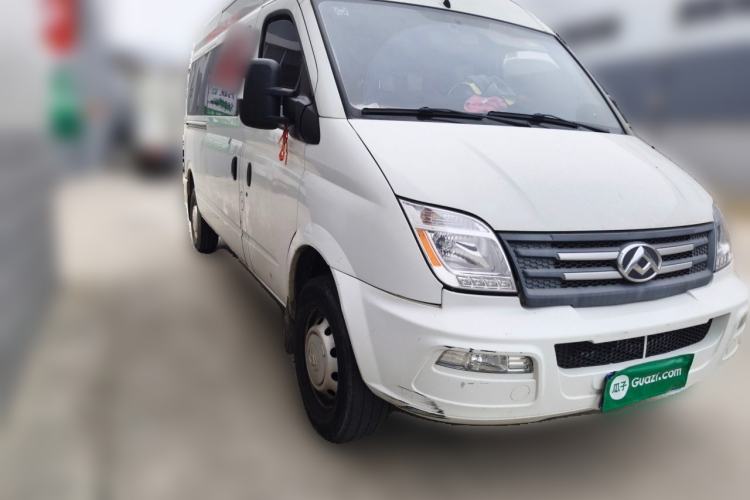 Used SAIC MAXUS Xintu V80 2021 2.0T Manual Classic Aoyuntong Long Wheelbase Mid-Roof 6/7/8/9-Seater Front Right 45 Deg
