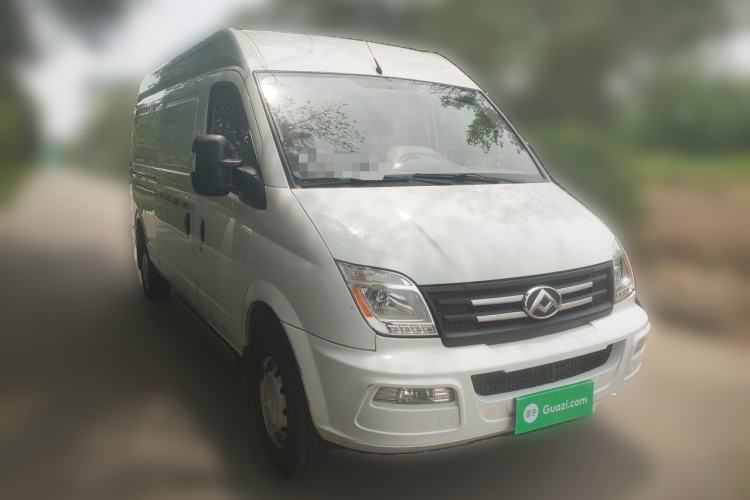 Used SAIC MAXUS Xintu V80 2021 2.0T Manual Classic City Delivery King Long Wheelbase Mid-Roof 3 Seats Front Right 45 Deg