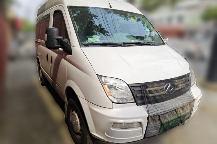 Used SAIC MAXUS Xintu V80 2021 2.0T Manual Classic Aoyuntong Short Wheelbase Mid-Roof 5/6-Seater Front Right 45 Deg