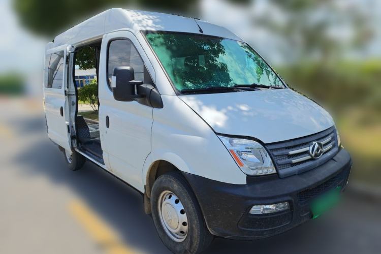 Used SAIC MAXUS Xintu V80  Front Right 45 Deg