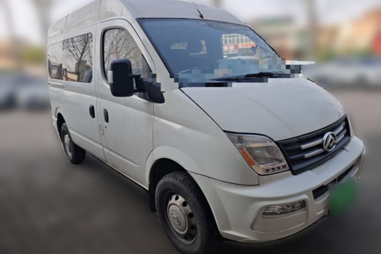 Used SAIC MAXUS Xintu V80 2021 2.0T Manual Classic Aoyuntong Short Wheelbase Mid-Roof 5/6-Seater Front Right 45 Deg