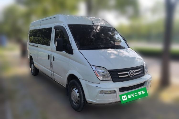 Used SAIC MAXUS Xintu V80 2021 2.0T Manual Classic Aoyuntong Long Wheelbase Mid-Roof 6/7/8/9-Seater Front Right 45 Deg