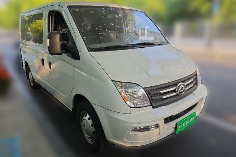 Used SAIC MAXUS Xintu V80 2021 2.0T AMT Classic Aoyuntong Short Wheelbase Ultra-Low Roof 5/6-Seater Front Right 45 Deg