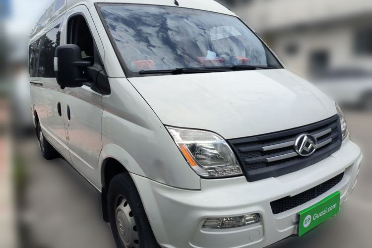 Used SAIC MAXUS Xintu V80 2021 2.0T Manual Classic Aoyuntong 127 PS Mid-axle Mid-roof 6/7/8/9-Seater Front Right 45 Deg