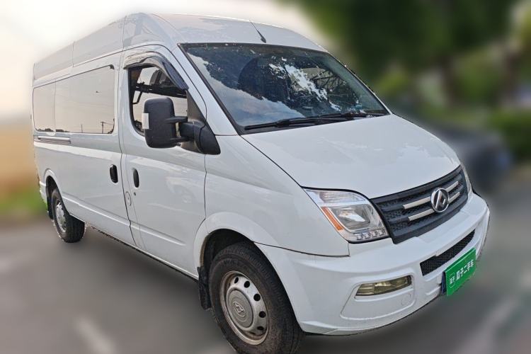 Used SAIC MAXUS Xintu V80 2021 2.0T Manual Classic Aoyuntong 127 PS Mid-axle Mid-roof 6/7/8/9-Seater Front Right 45 Deg