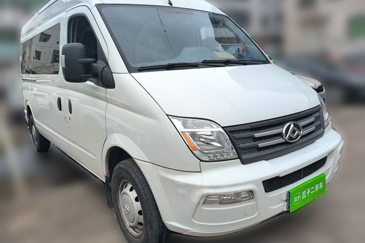 Used SAIC MAXUS Xintu V80 2021 2.0T Manual Classic Aoyuntong Long Wheelbase Mid-Roof 6/7/8/9-Seater Front Right 45 Deg