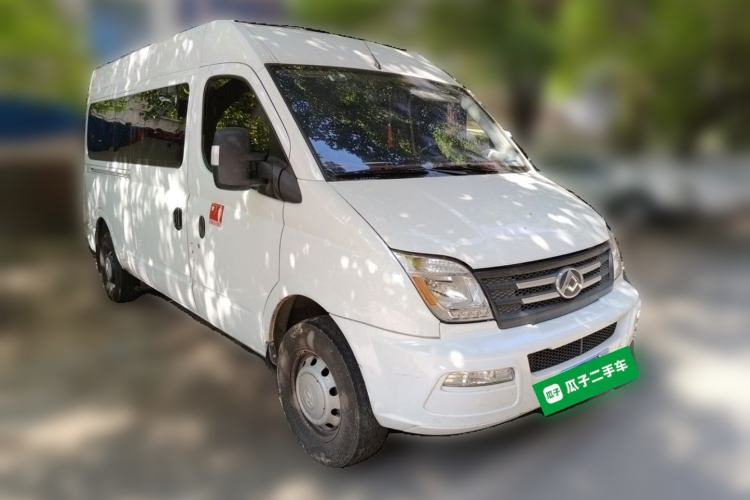 Used SAIC MAXUS Xintu V80 2021 2.0T Manual Classic Aoyuntong 127 PS Mid-axle Mid-roof 6/7/8/9-Seater Front Right 45 Deg