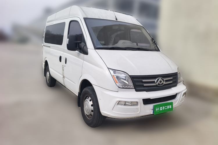 Used SAIC MAXUS Xintu V80 2021 2.0T AMT Classic Aoyuntong Short Wheelbase Mid-Roof 5/6-Seater Front Right 45 Deg
