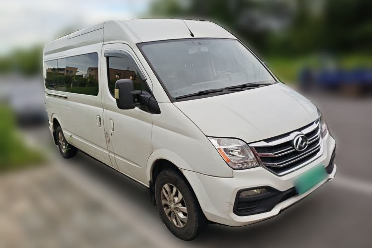 Used SAIC MAXUS Xintu V80 2021 2.0T PLUS Manual All-Around King Long Wheelbase Mid-Roof Variant with 6/7/8/9 Seats Front Right 45 Deg