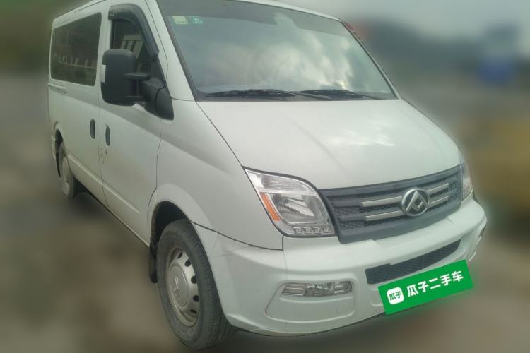 Used SAIC MAXUS Xintu V80 2021 2.0T Manual Classic Aoyuntong Short Wheelbase Ultra-Low Roof 5/6-Seater Front Right 45 Deg