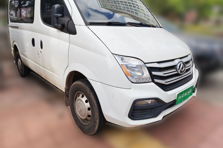 Used SAIC MAXUS Xintu V80 2021 2.0T Manual Classic Aoyuntong Short Wheelbase Mid-Roof 5/6-Seater Front Right 45 Deg