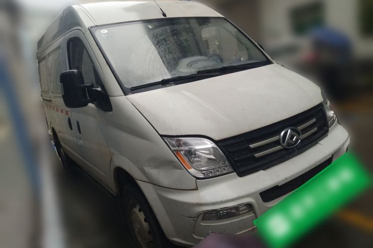 Used SAIC MAXUS Xintu V80 2021 2.0T Manual Classic City Delivery King Short Wheelbase Mid-Roof Design 3 Seats Front Right 45 Deg