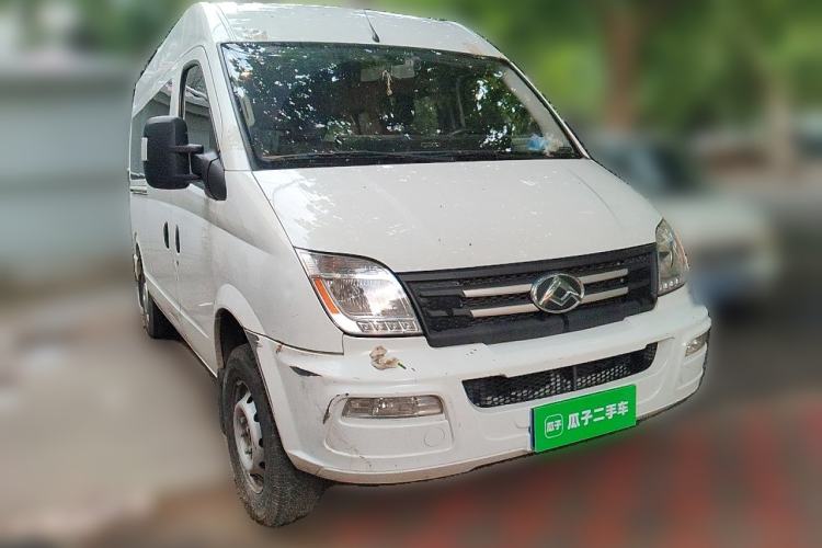 Used SAIC MAXUS Xintu V80 2021 2.0T Manual Classic Aoyuntong 139 PS Mid-axle Mid-roof 6/7/8/9-Seater Front Right 45 Deg