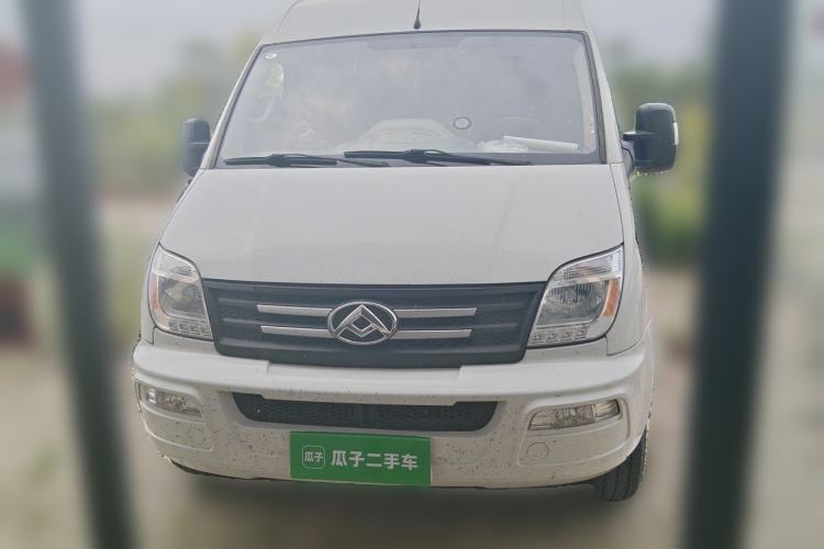 Used SAIC MAXUS Xintu V80 2021 2.0T Manual Classic Aoyuntong Long Wheelbase Mid-Roof 6/7/8/9-Seater Front
