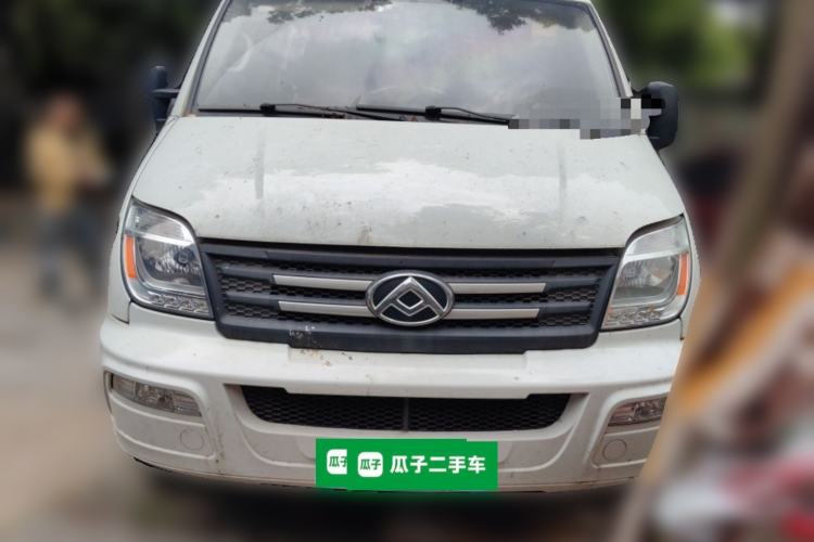 Used SAIC MAXUS Xintu V80 2021 2.0T Manual Classic Aoyuntong Long Wheelbase Mid-Roof 6/7/8/9-Seater Front
