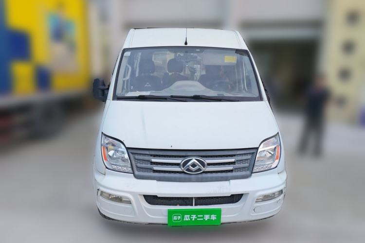 Used SAIC MAXUS Xintu V80  Front