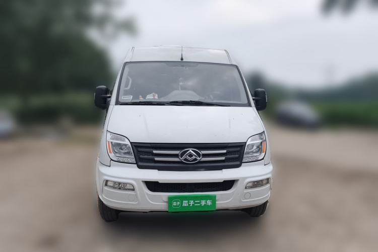 Used SAIC MAXUS Xintu V80 2021 2.0T Manual Classic Aoyuntong Long Wheelbase Mid-Roof 6/7/8/9-Seater Front