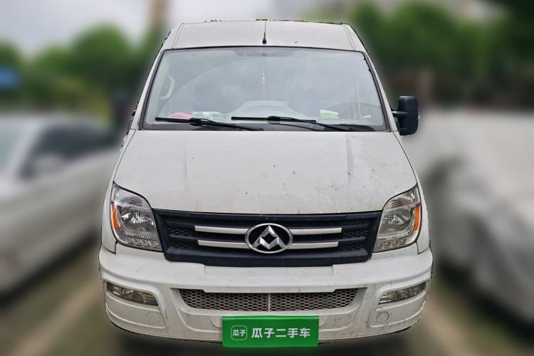 Used SAIC MAXUS Xintu V80 2021 2.0T Manual Classic Aoyuntong Short Wheelbase Mid-Roof 5/6-Seater Front